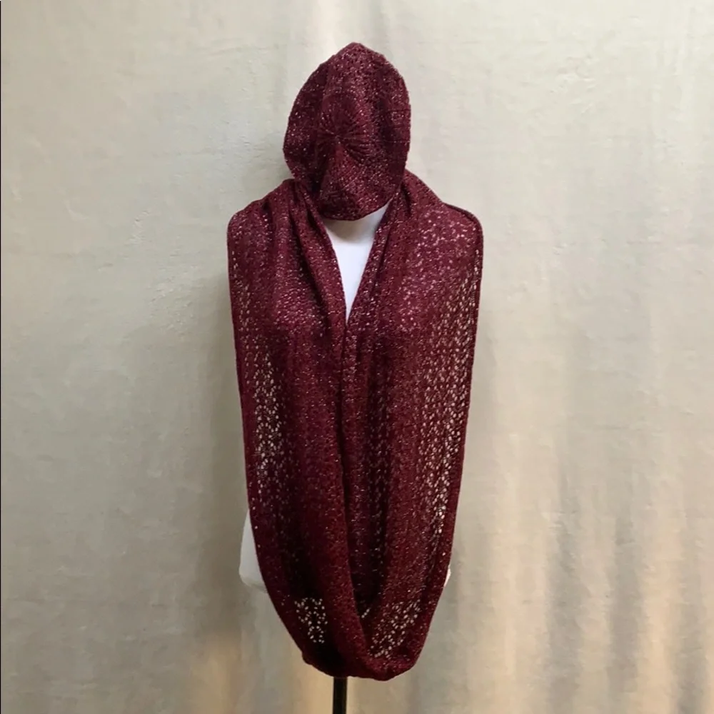 Ellen Tracy Burgundy Beanie & Infinity Scarf